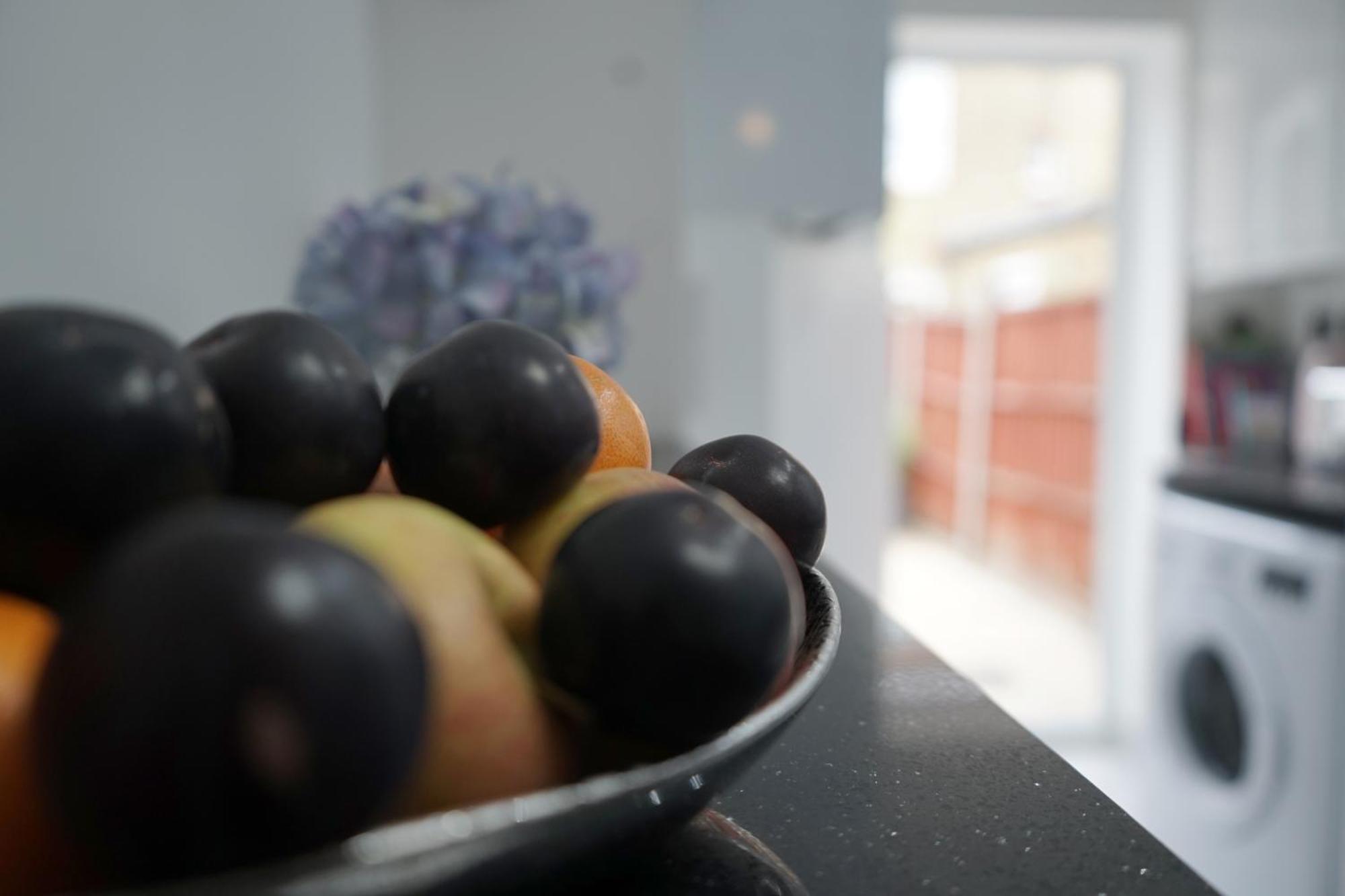 Вилла Luxury London House Sleeps 13, 2 Minutes To Metro Экстерьер фото