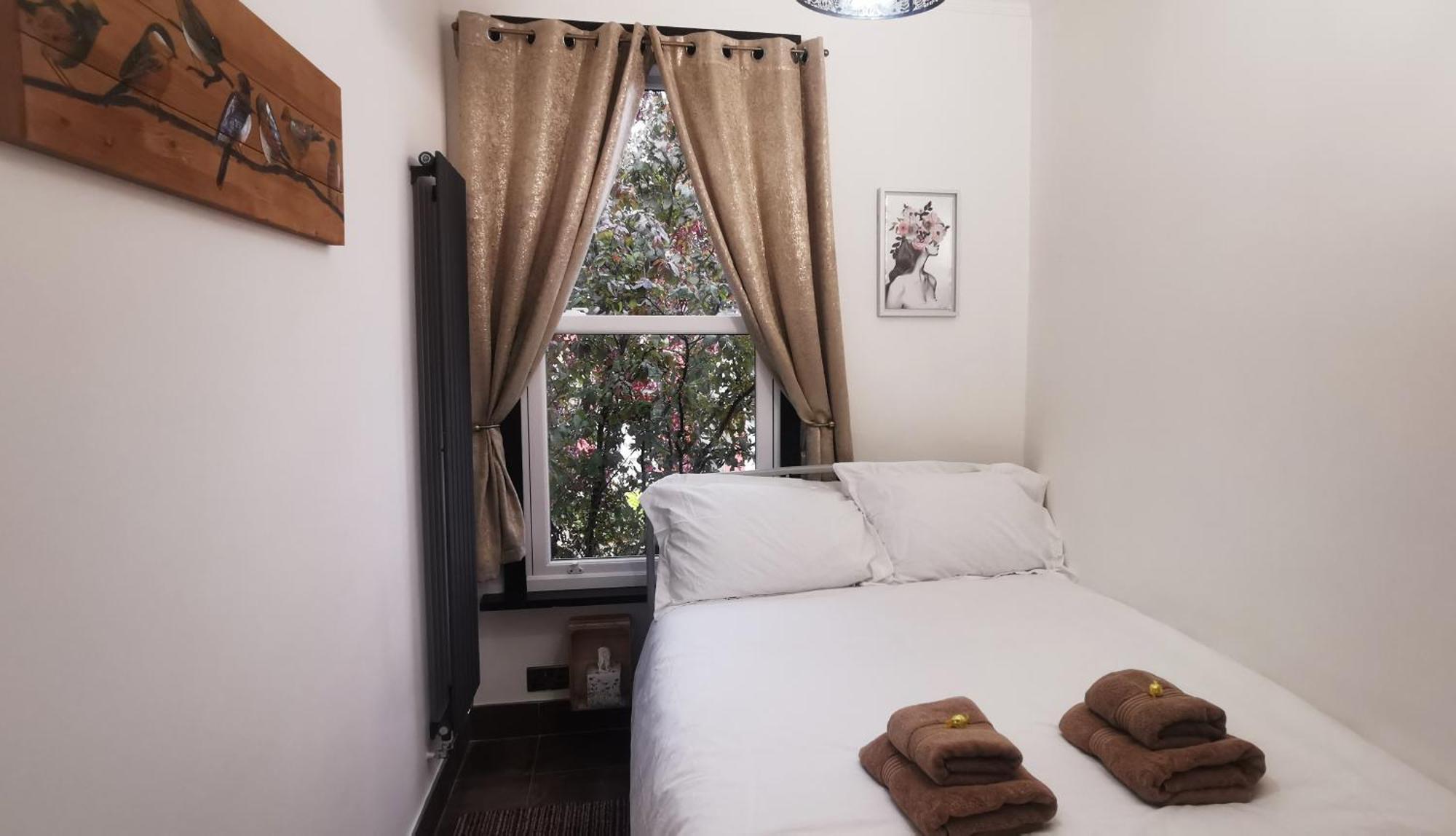 Вилла Luxury London House Sleeps 13, 2 Minutes To Metro Экстерьер фото